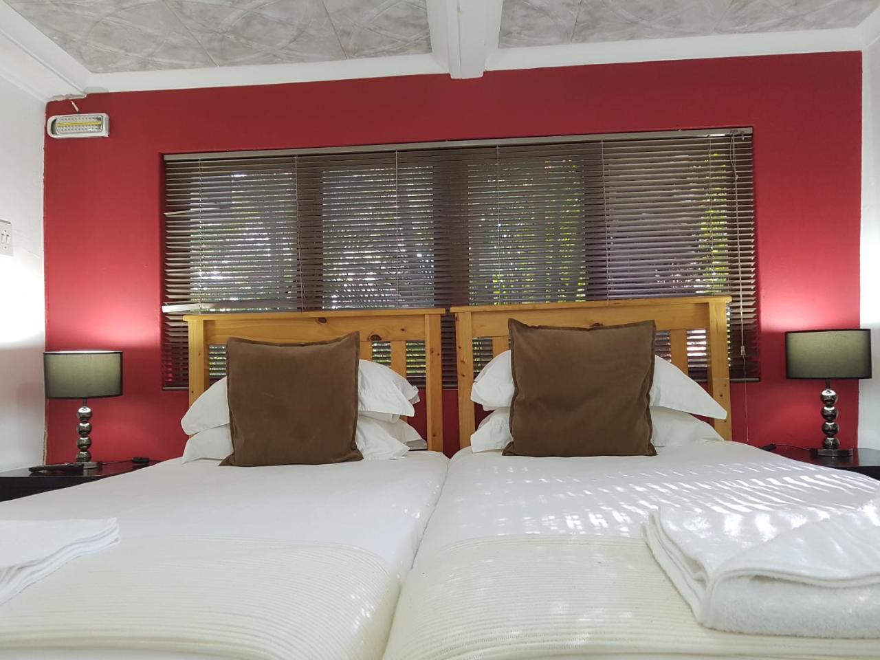Knysna Herons Guest House エクステリア 写真