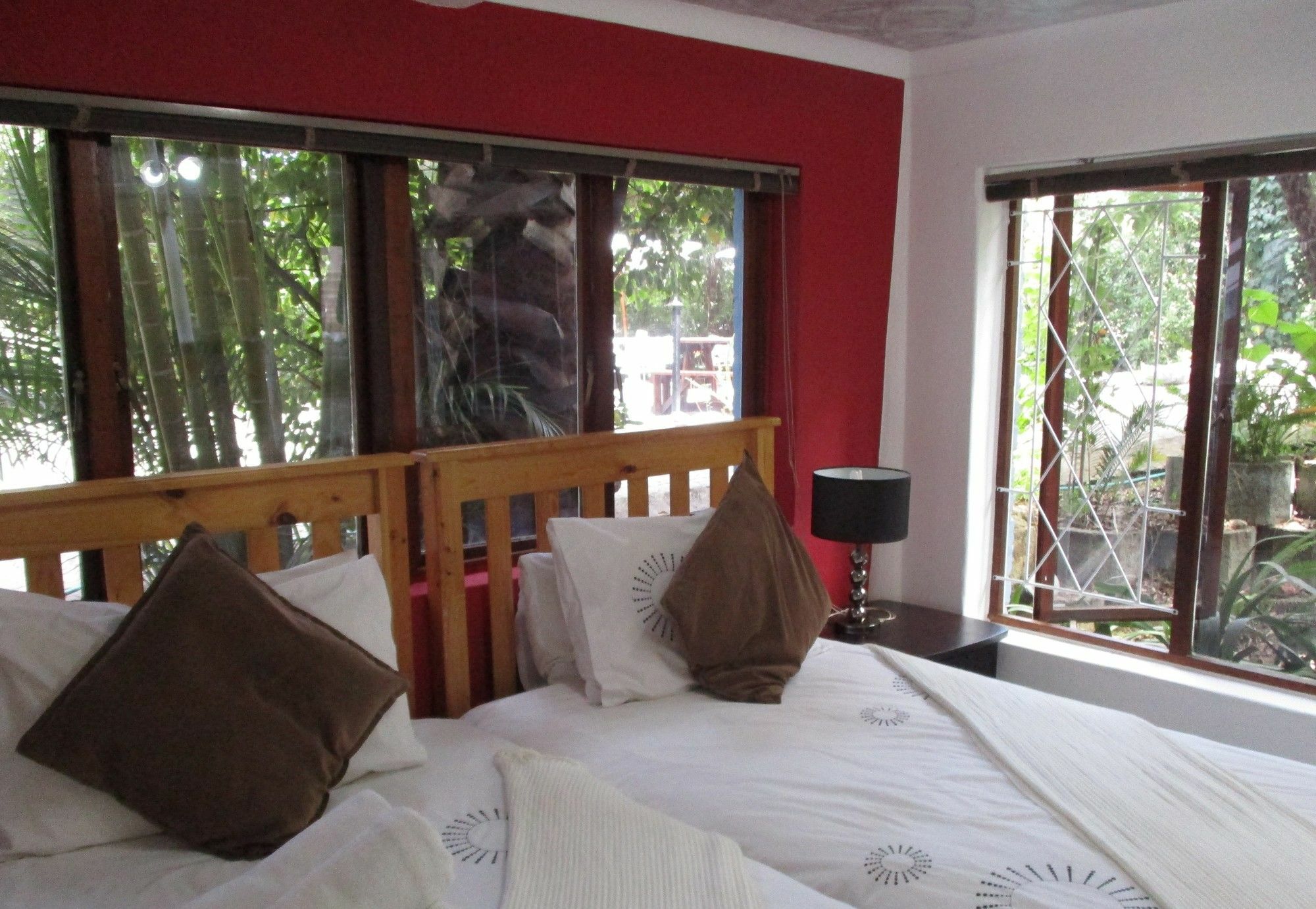 Knysna Herons Guest House エクステリア 写真